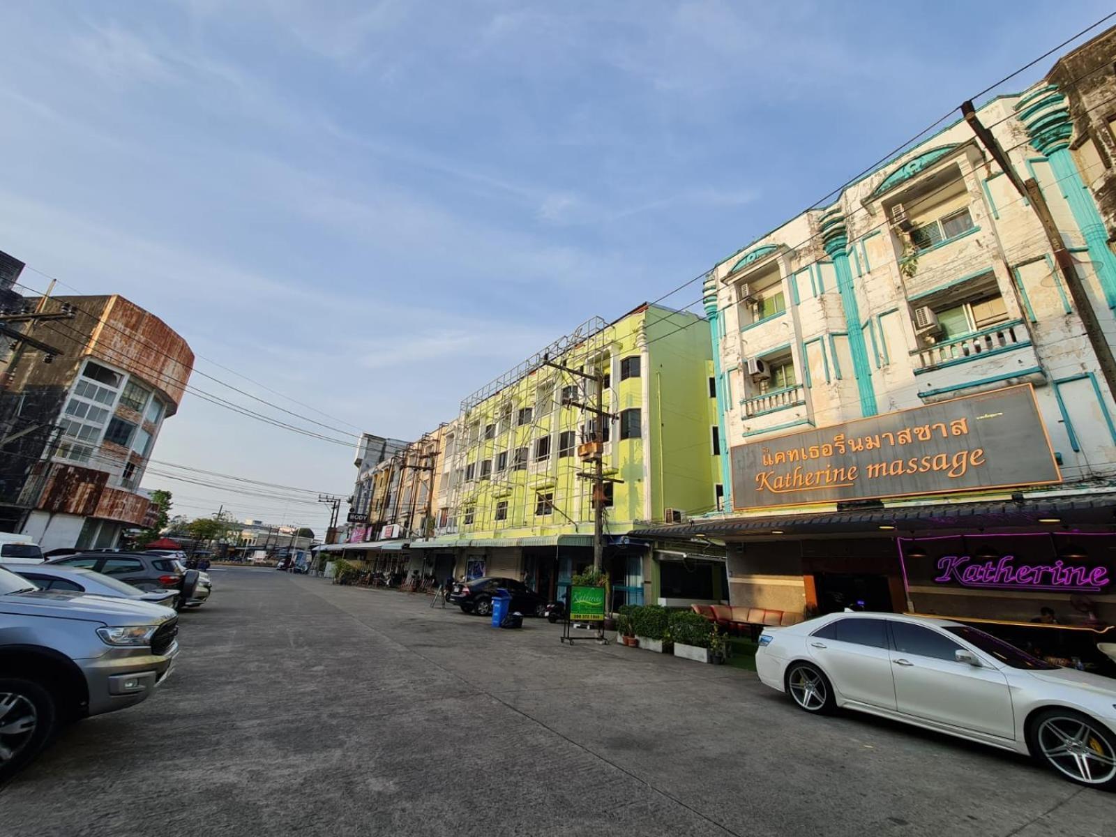 Desa Phuket Hotel Exterior photo