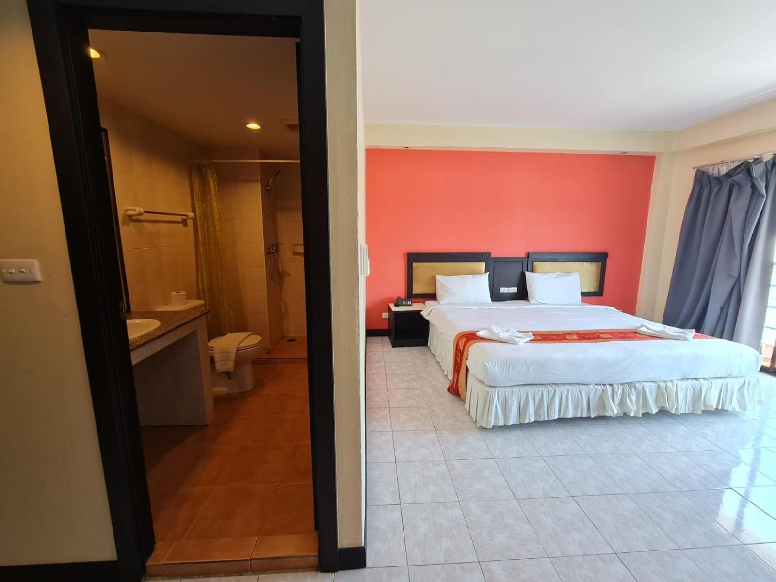 Desa Phuket Hotel Exterior photo