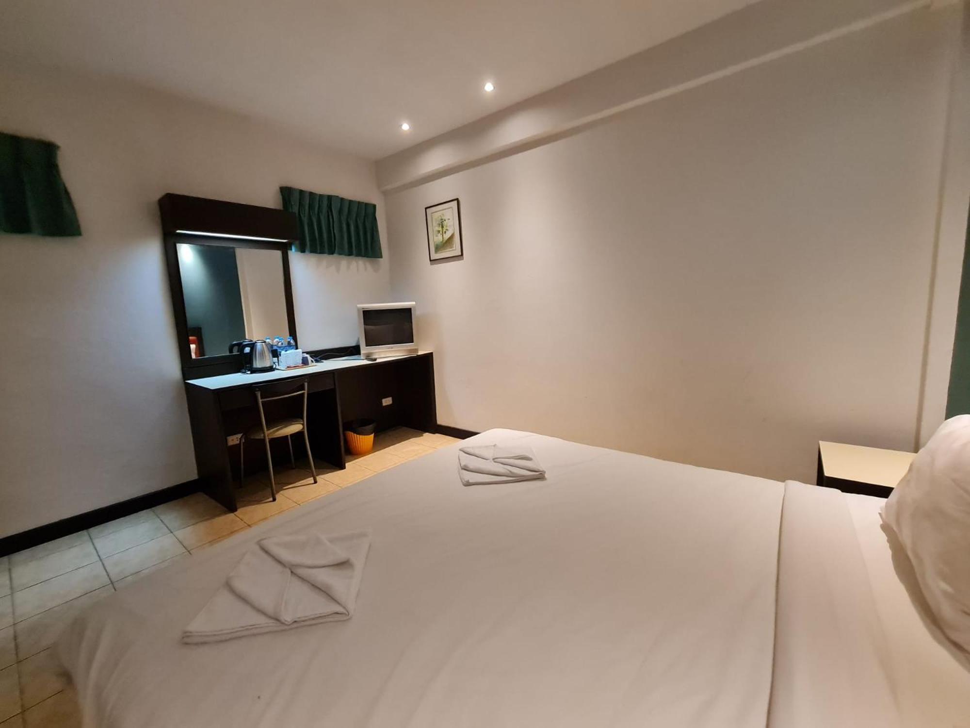 Desa Phuket Hotel Exterior photo