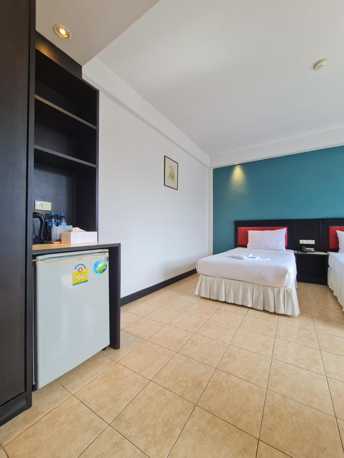 Desa Phuket Hotel Exterior photo